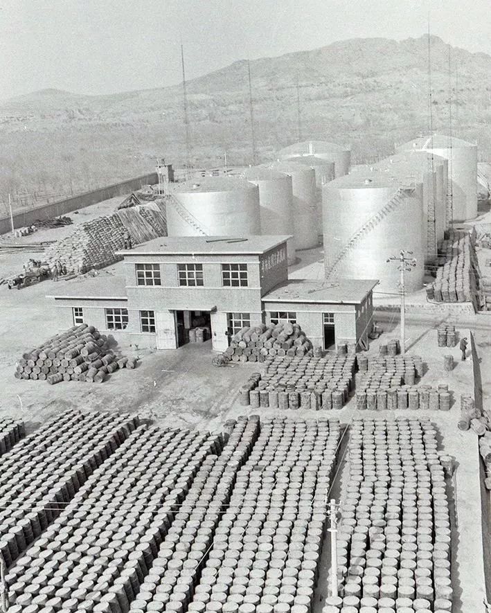 曾经辉煌的工厂现在还有吗,探秘曾经辉煌的工厂