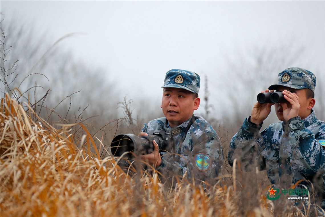 夜航驾驶船,夜航飞机巡逻