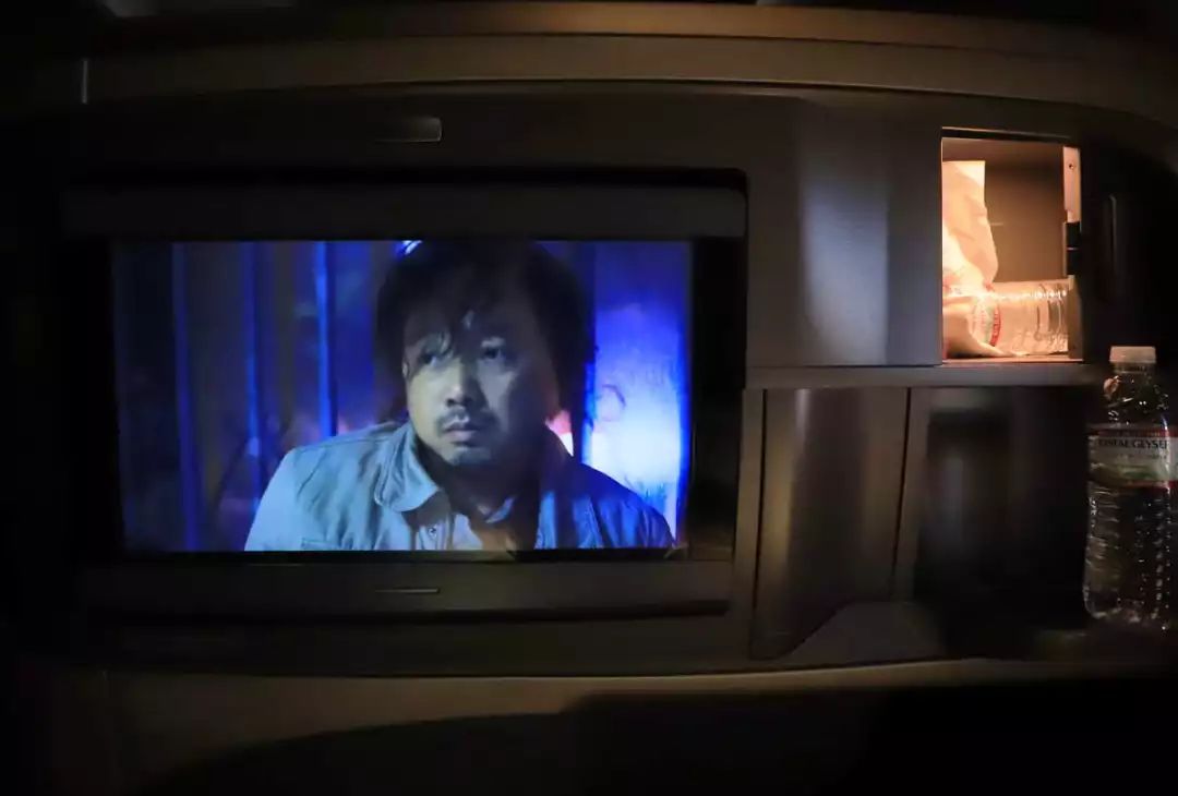 体验19个小时飞机,体验时间最长的航班