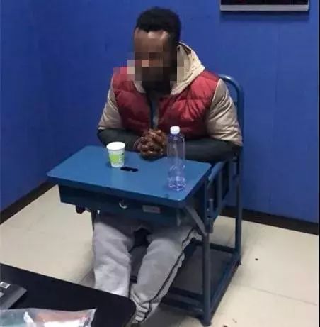 反电诈小课堂防电信网络诈骗,反诈有奖竞猜发放小礼品活动