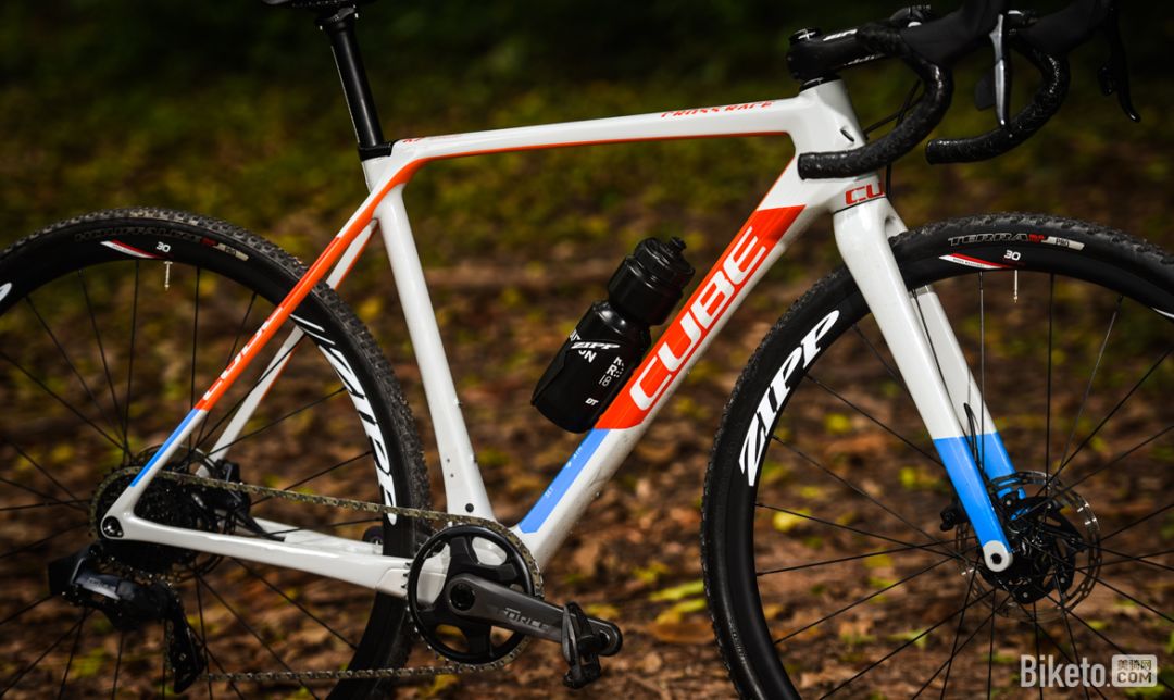 一车遛天下？小编为什么要选CUBECROSSRACE越野公路车