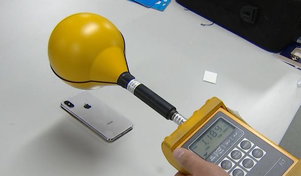 给手机贴上防辐射贴真能防辐射吗,手机防辐射贴真的有用吗