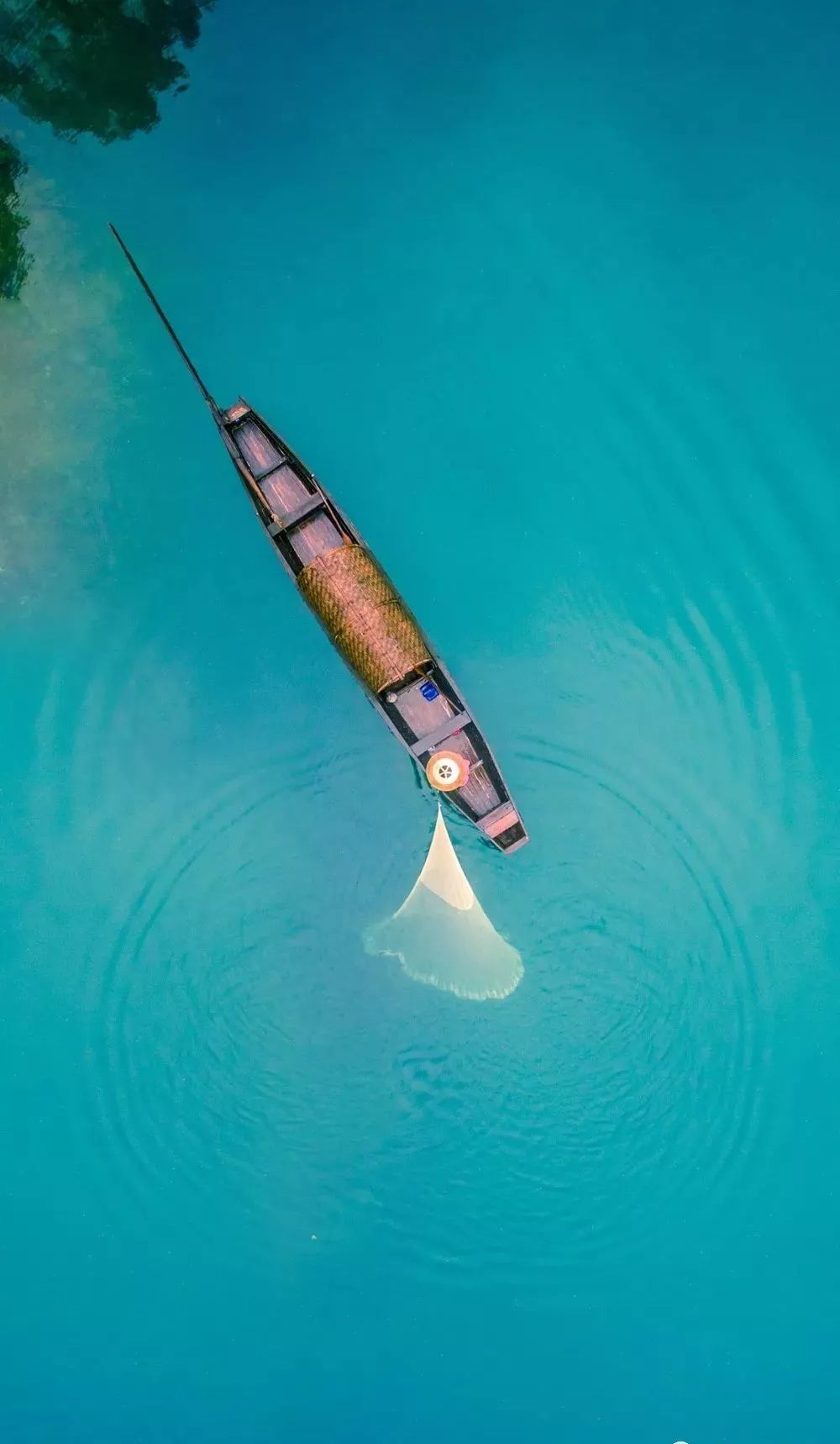 「荐读」朋友圈消失两年，他独自航拍中国，照片惊艳世界