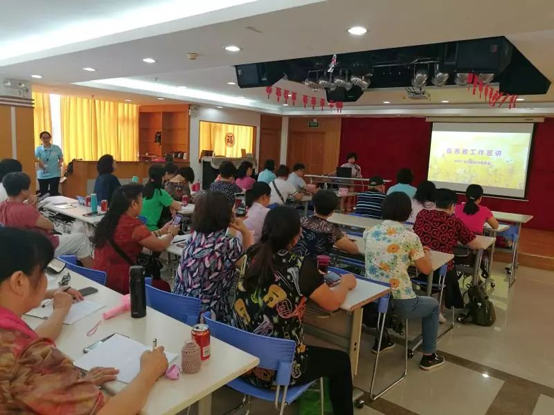 快3周的宝宝只会闹怎么办,一个月的宝宝老是闹怎么办