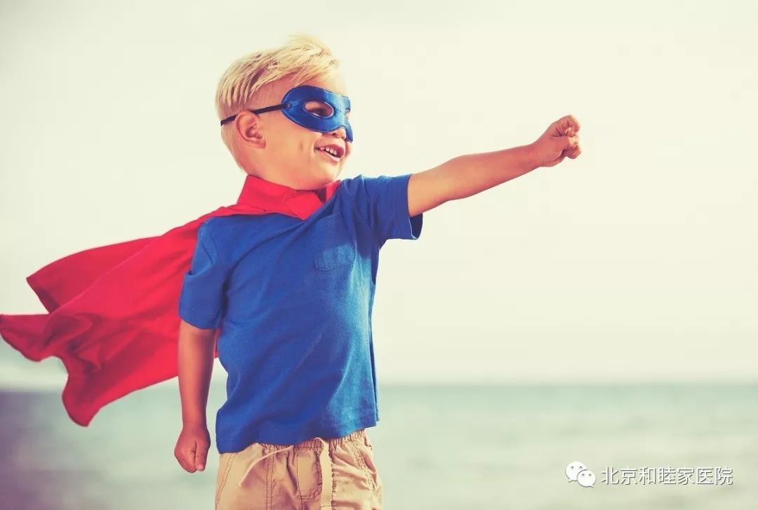 儿童驼背和脊柱侧弯有关系吗,孩子驼背和脊柱侧弯