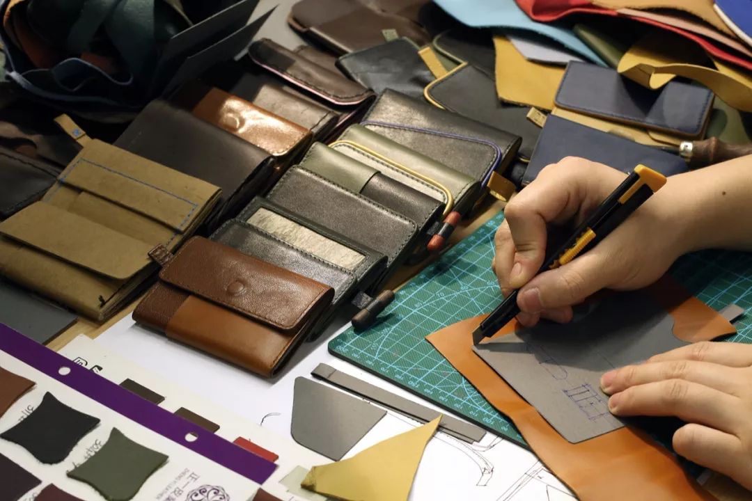 小巧超大容量钱包,小巧钱包可以装手机