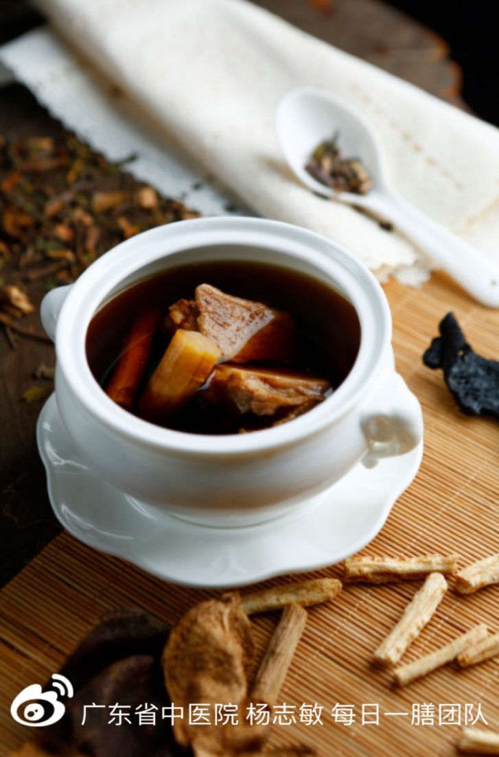 每日一方清热祛湿汤,每日一膳健脾祛湿汤