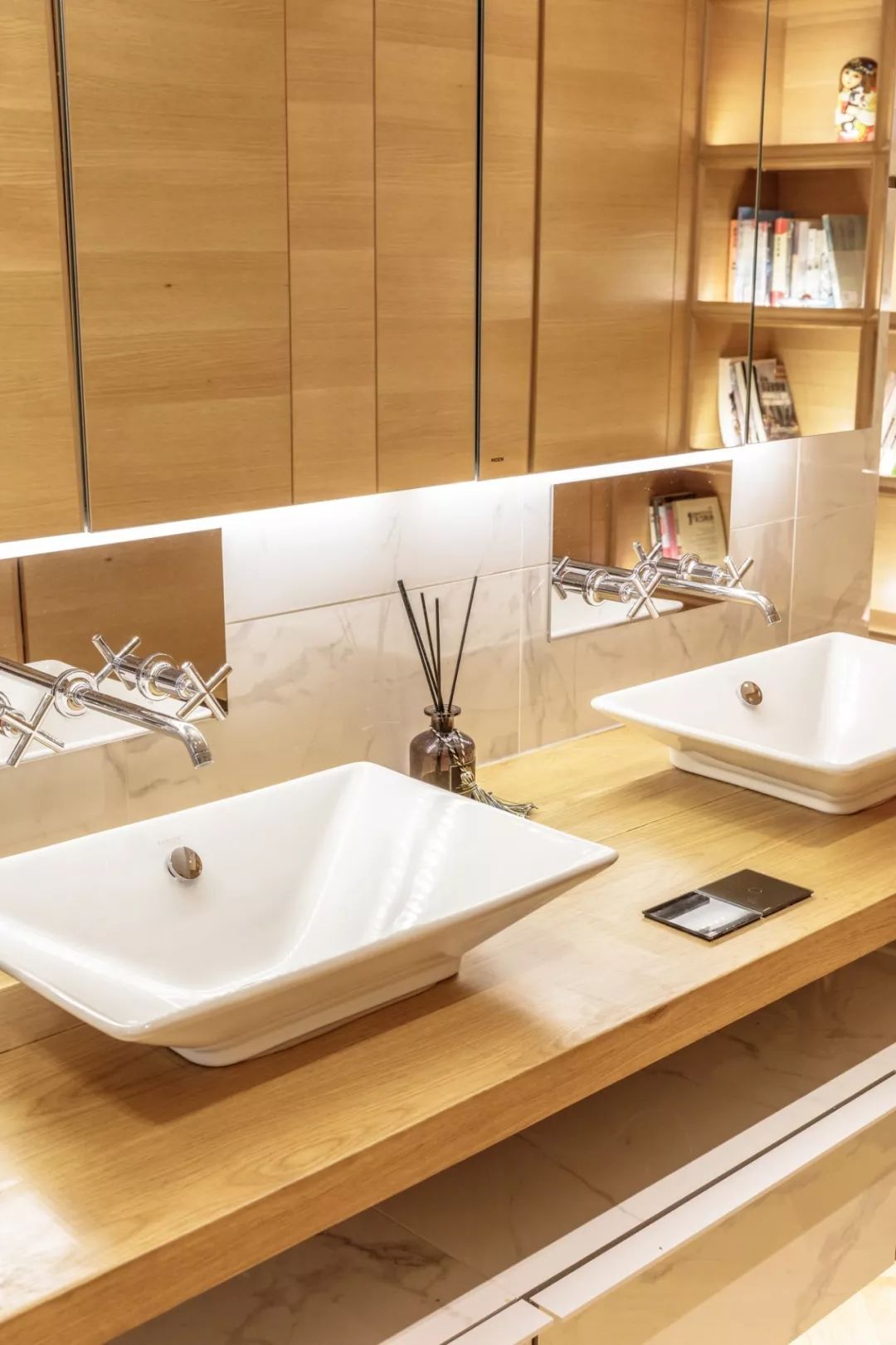 小面积客厅阳台改书房装修效果图,客厅书房阳台一体装修效果图欣赏