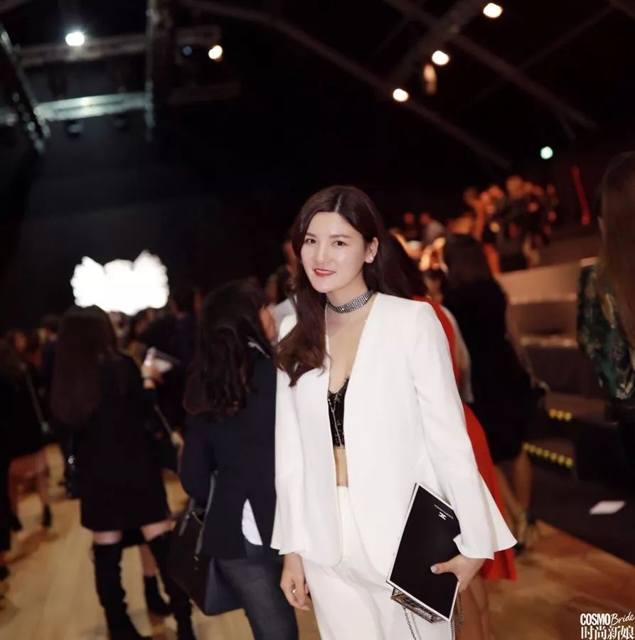 奥黛丽赫本与纪梵希婚纱,奥黛丽赫本风格婚纱照样片欣赏