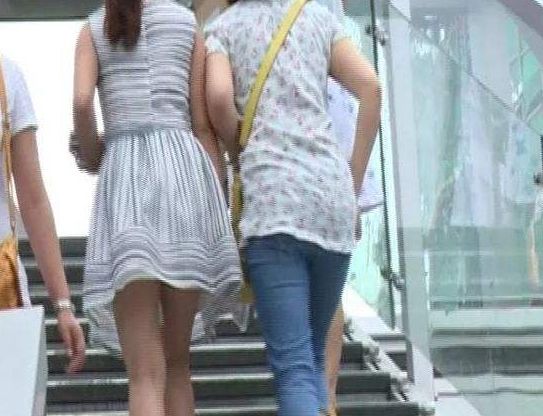 南昌男子偷进女厕被发现逃跑,南昌男子偷女厕所