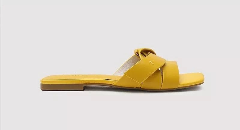 夏天跟裙子搭的凉拖,夏季凉拖配裙子百搭