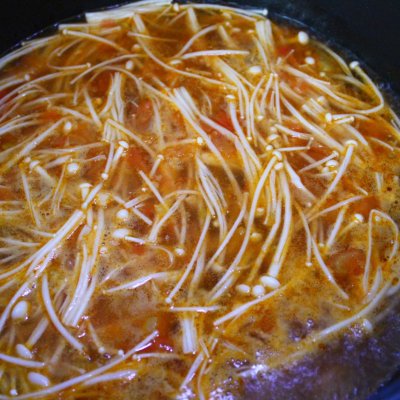 番茄浓汤虾滑饭,冬日番茄虾滑煲