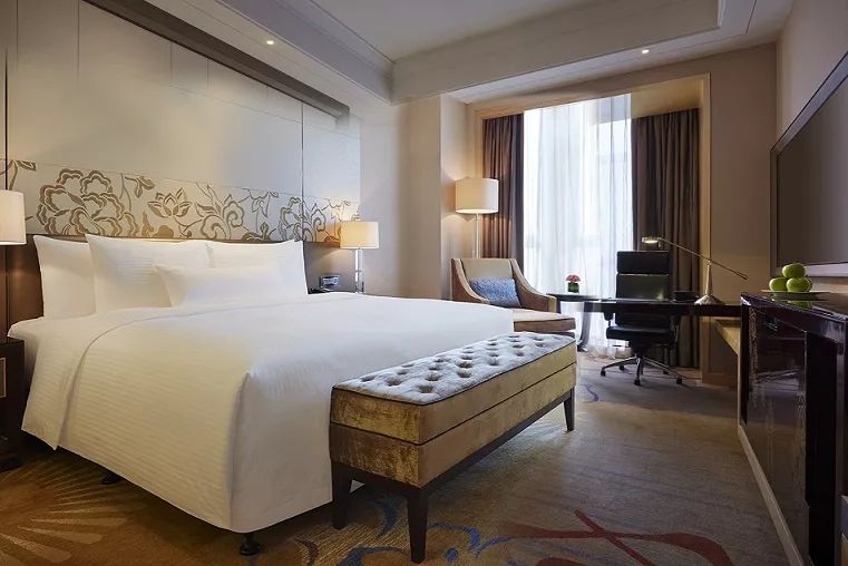 嘉华夏日运动盛惠来袭,全场瑜伽卡6.6折,健身卡8折