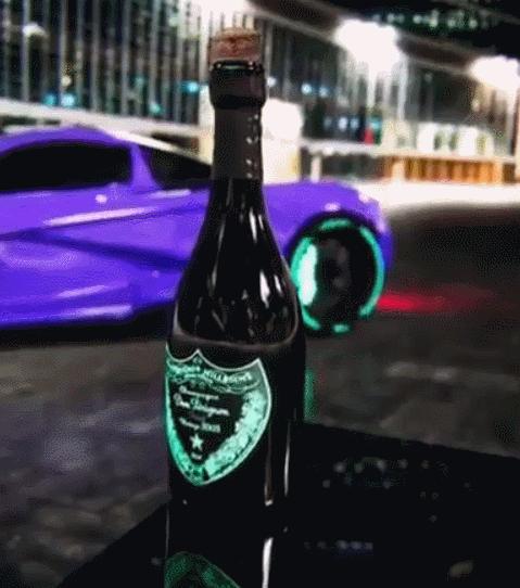 瓶盖挑战欧阳靖,赵文卓挑战3瓶盖的难度