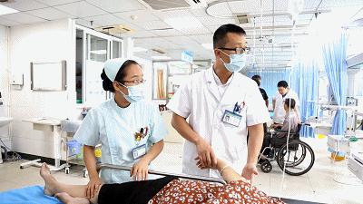 被蜜蜂蜇被蛇咬了,被蛇咬被蜜蜂蛰被蜘蛛咬