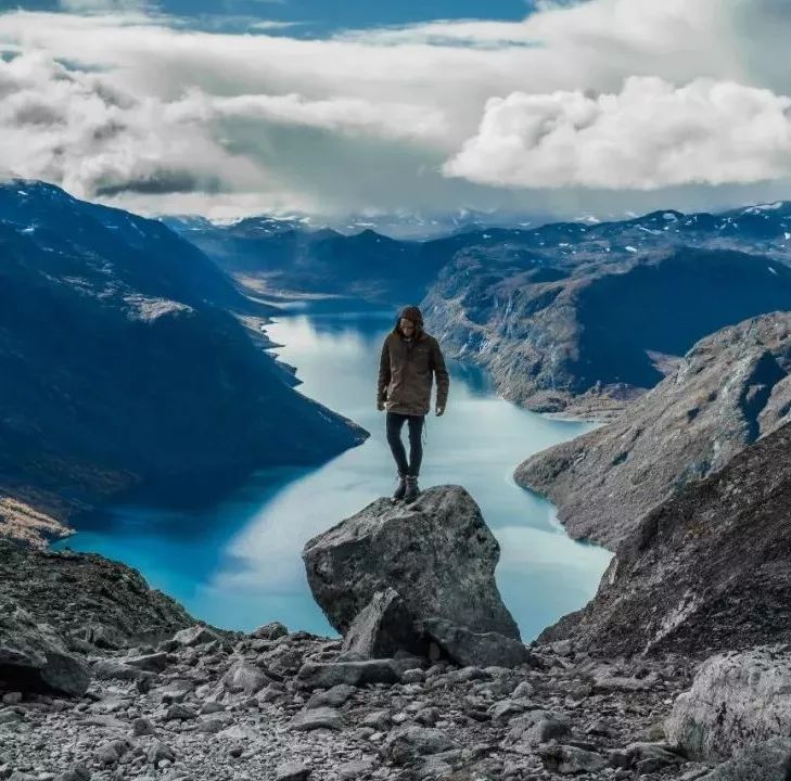 时差岛法国人,时差岛上
