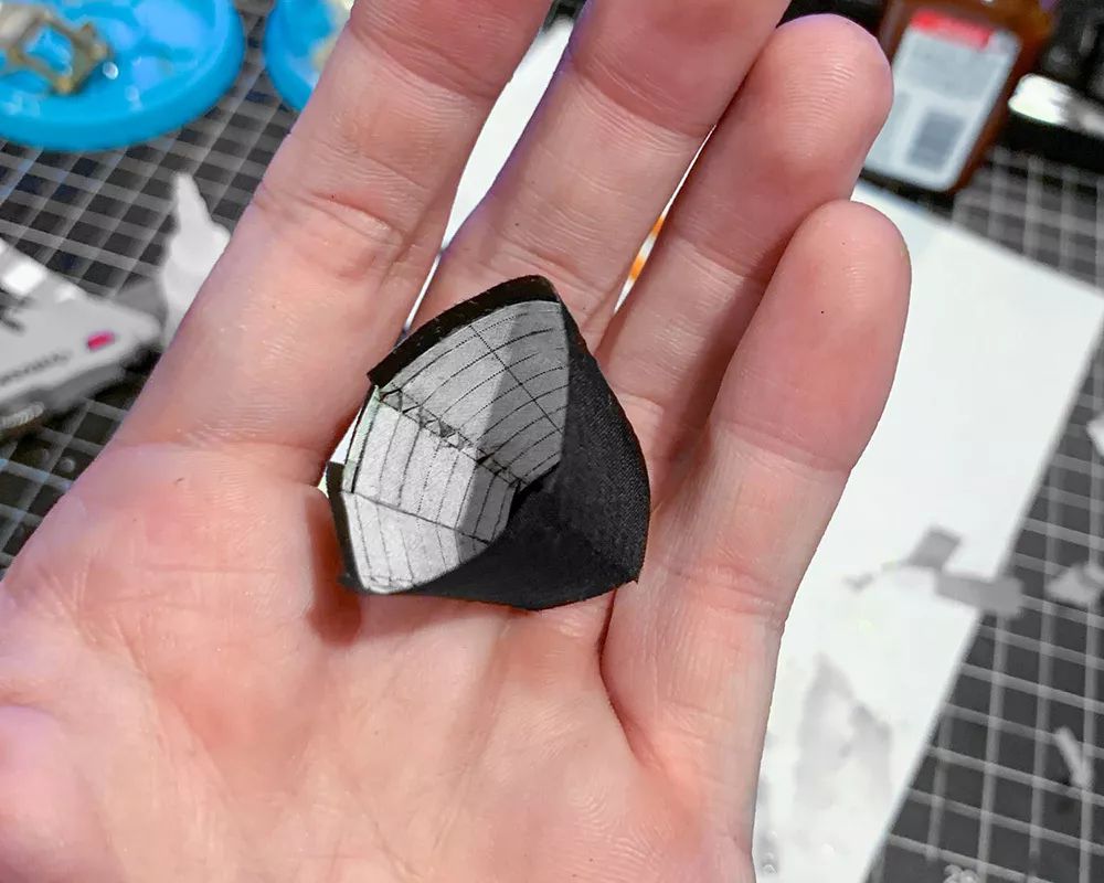 「一周影像资讯」相机迷制作出世界上最小胶片相机；蜷川实花执导电影《人间失格》九月上映