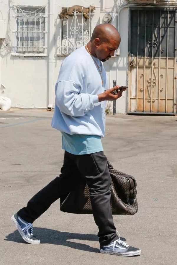 有颜值百搭又可以实战的球鞋,比较百搭舒适耐穿的几款球鞋