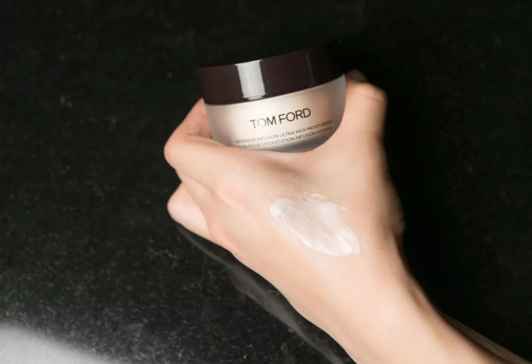 “在这个世界上找不到任何一个地方，还会有人不知道我的名字”