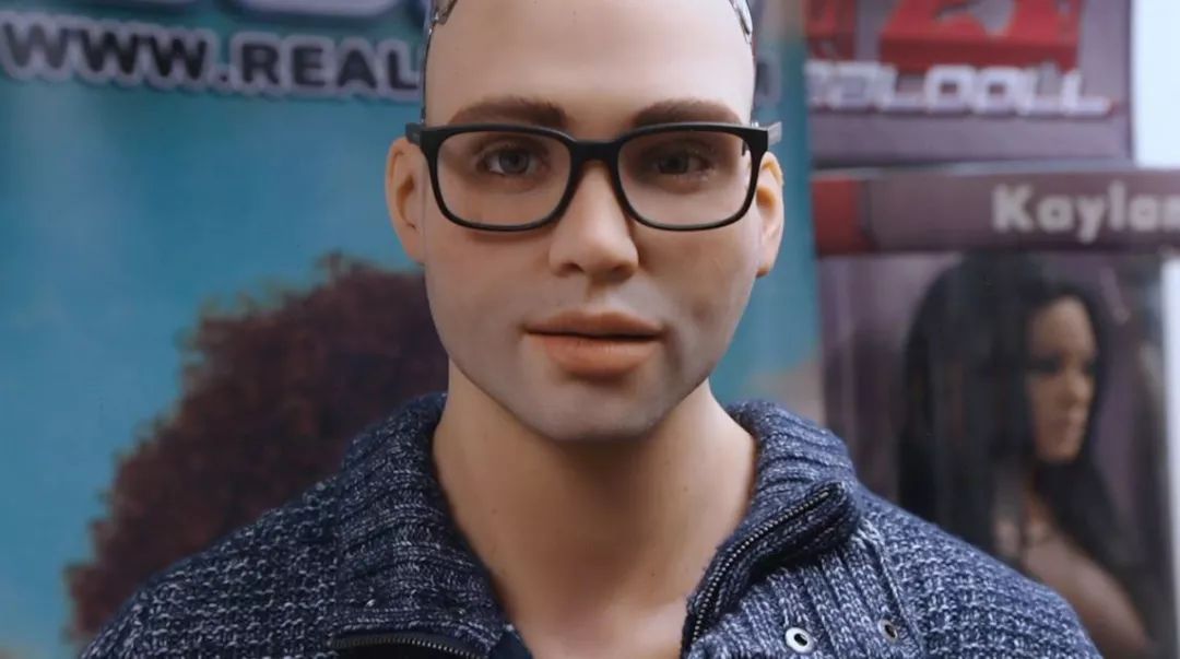 人类有可能和机器人结婚吗,将来人类会跟机器人结婚么