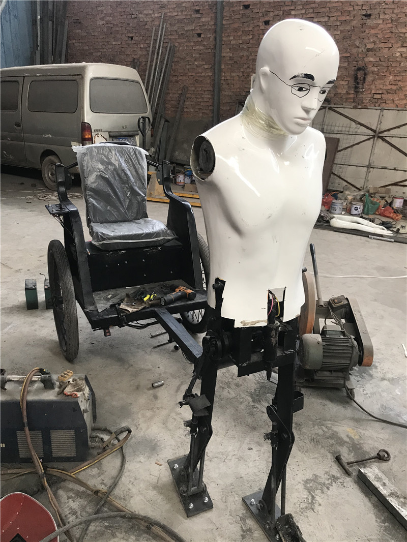 60岁农民自造机器人,农民造机器人