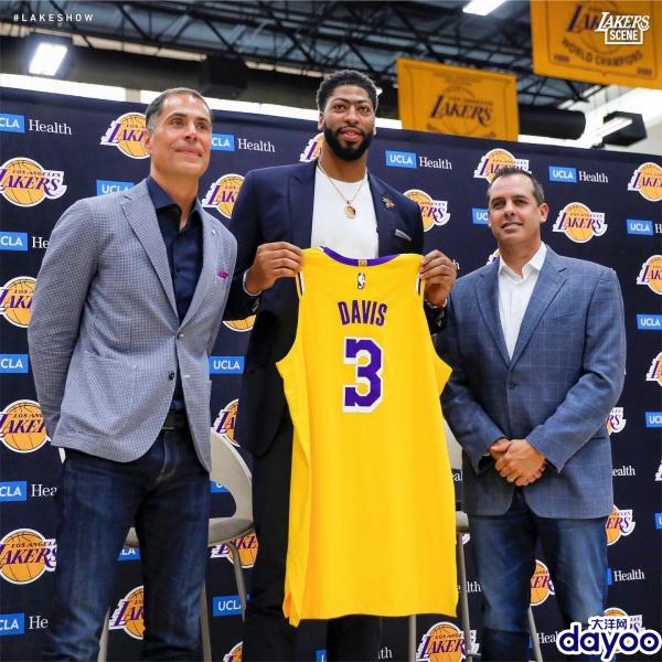 浓眉接过衣钵,浓眉戴维斯3号