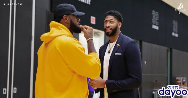 浓眉接过衣钵,浓眉戴维斯3号