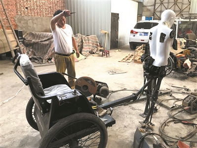 中国农民大叔造机器人,58岁农民造机器人