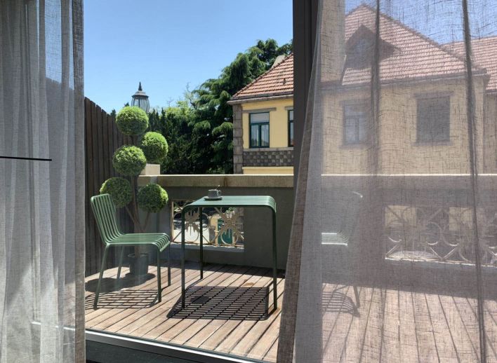 免费试住！速来撞进“青”凉时光！绝色山海之间，一家质感满分的有戏酒店，打算邀你来净化生活负能量