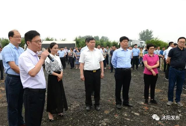 跟着书记县长去观摩，看沭阳七月“美景”红似火！