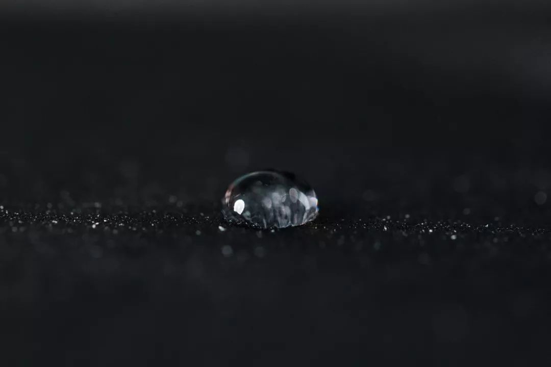 能抗8级大风和车压的暴风伞测评,硬汉级暴雨伞