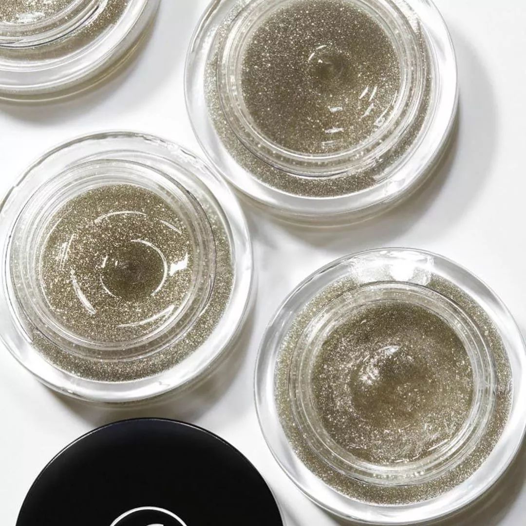 Beauty|CHANEL开挂、DIOR大女人？一线秋季彩妆速递