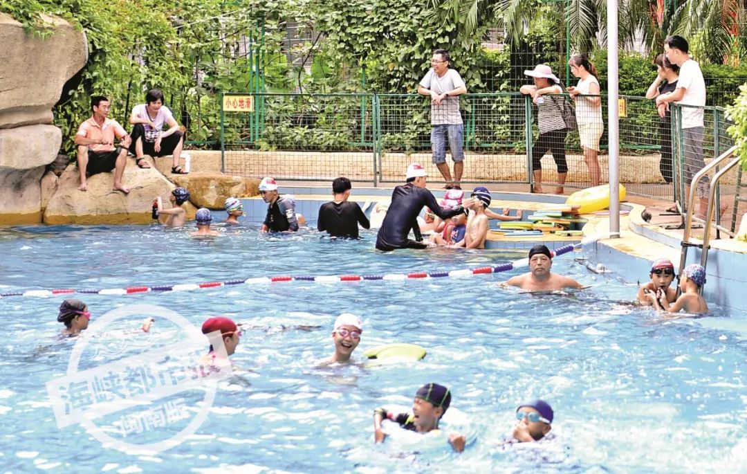 学游泳10节课包会利弊,十节课游泳速成班多少钱