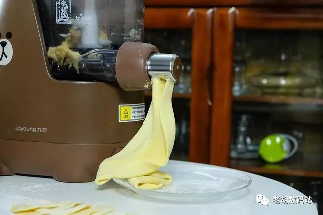 九阳面条机制作的面条口感,九阳面条机制作面条全过程视频