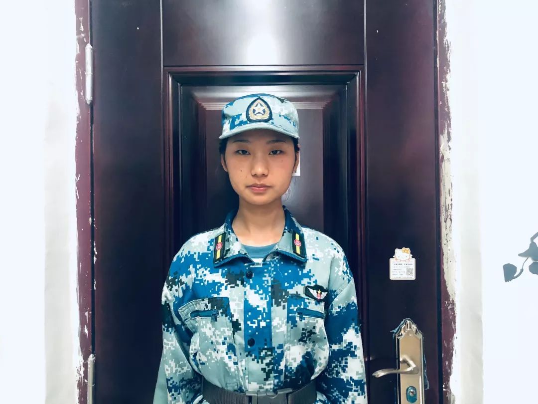 最美军训,军训让我遇见更好的自己作文