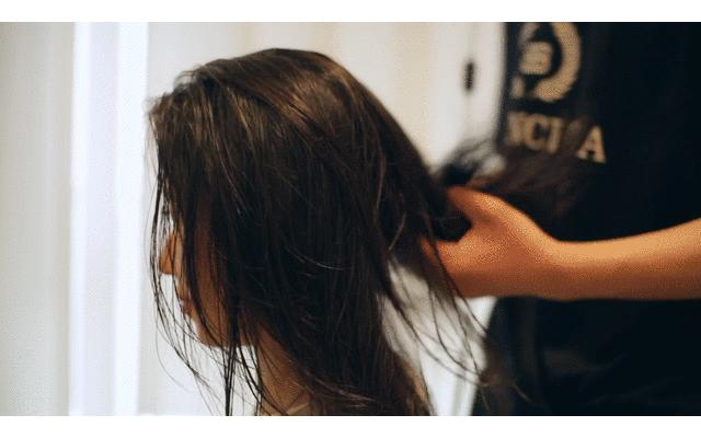 被虚假友情蒙蔽的“绿叶妹”，如今事业开挂反成“真公主”