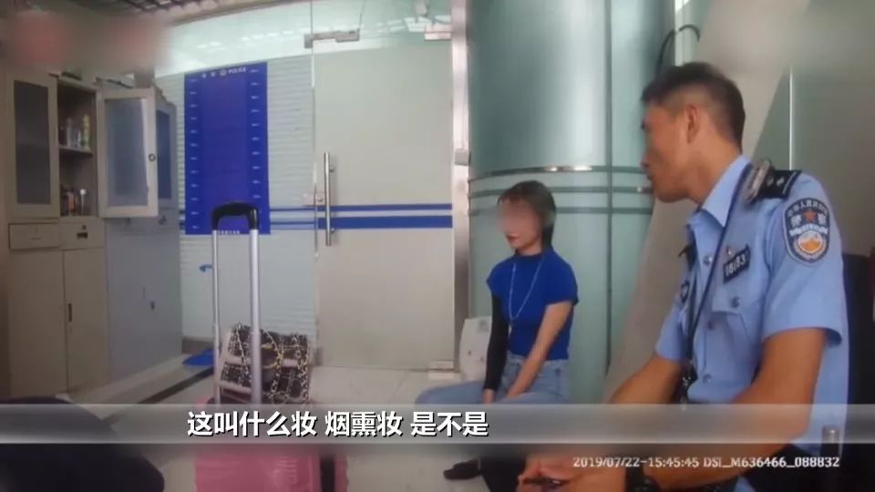 14岁女孩离家出走被56岁男子带走,18岁女孩离家出走被警察发现