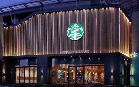 名创优品获墨西哥首富战略融资；京东开首家奢侈品护理实体店；钟书阁开进三四线城市|猫头鹰周报