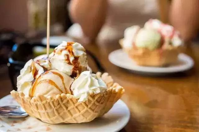 发生中暑如何急救,中暑急救喝什么水