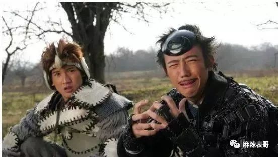 劈腿粉丝生子,刚结婚就被爆脚踩5条船,这…