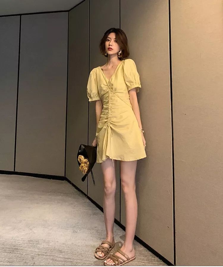 这6款超适合情人节当天的穿搭,下周穿什么一周穿搭模板来了