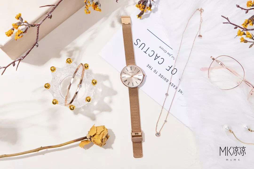 小ck的新款包包是布的吗,小ck绿色包包合集腋下包牛油果色