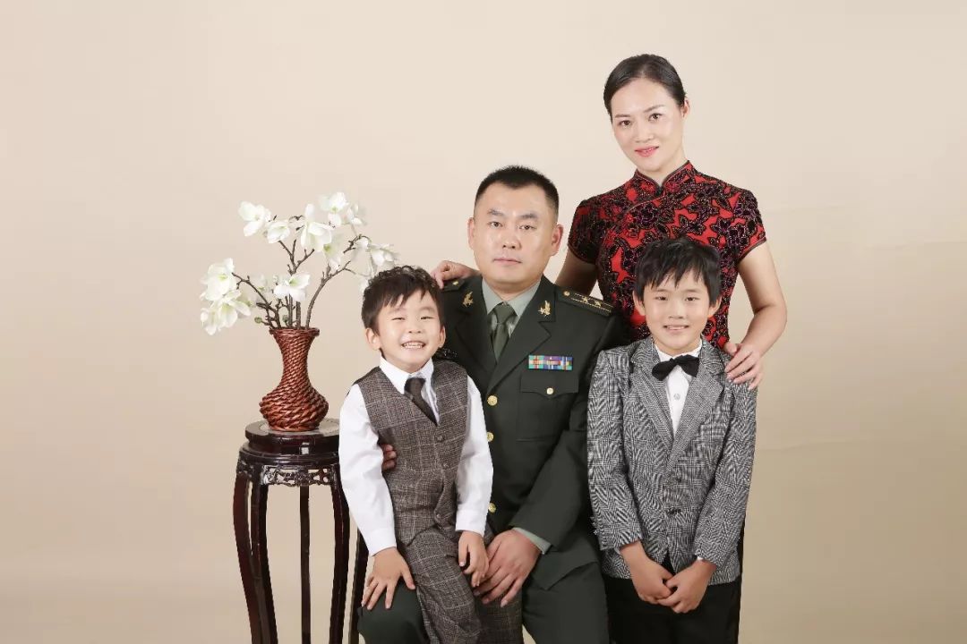 枣庄十佳军嫂颁奖典礼视频,十佳好军嫂纪录片