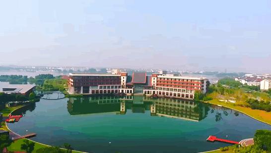 铂尔曼酒店高级三人间,铂尔曼酒店有什么好玩的