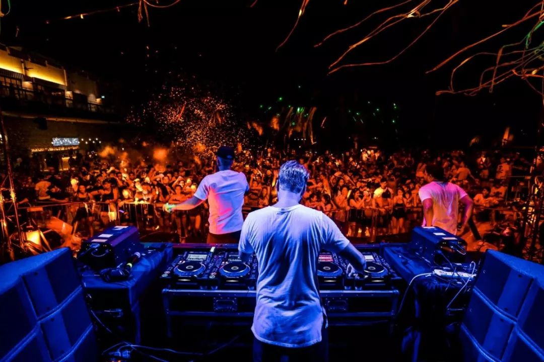 这四个穿衣法则值得学,4条酒局潜规则