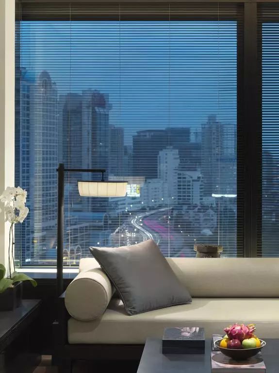 让我们谈一场光明正大的恋爱,让我们谈一次光明正大的恋爱