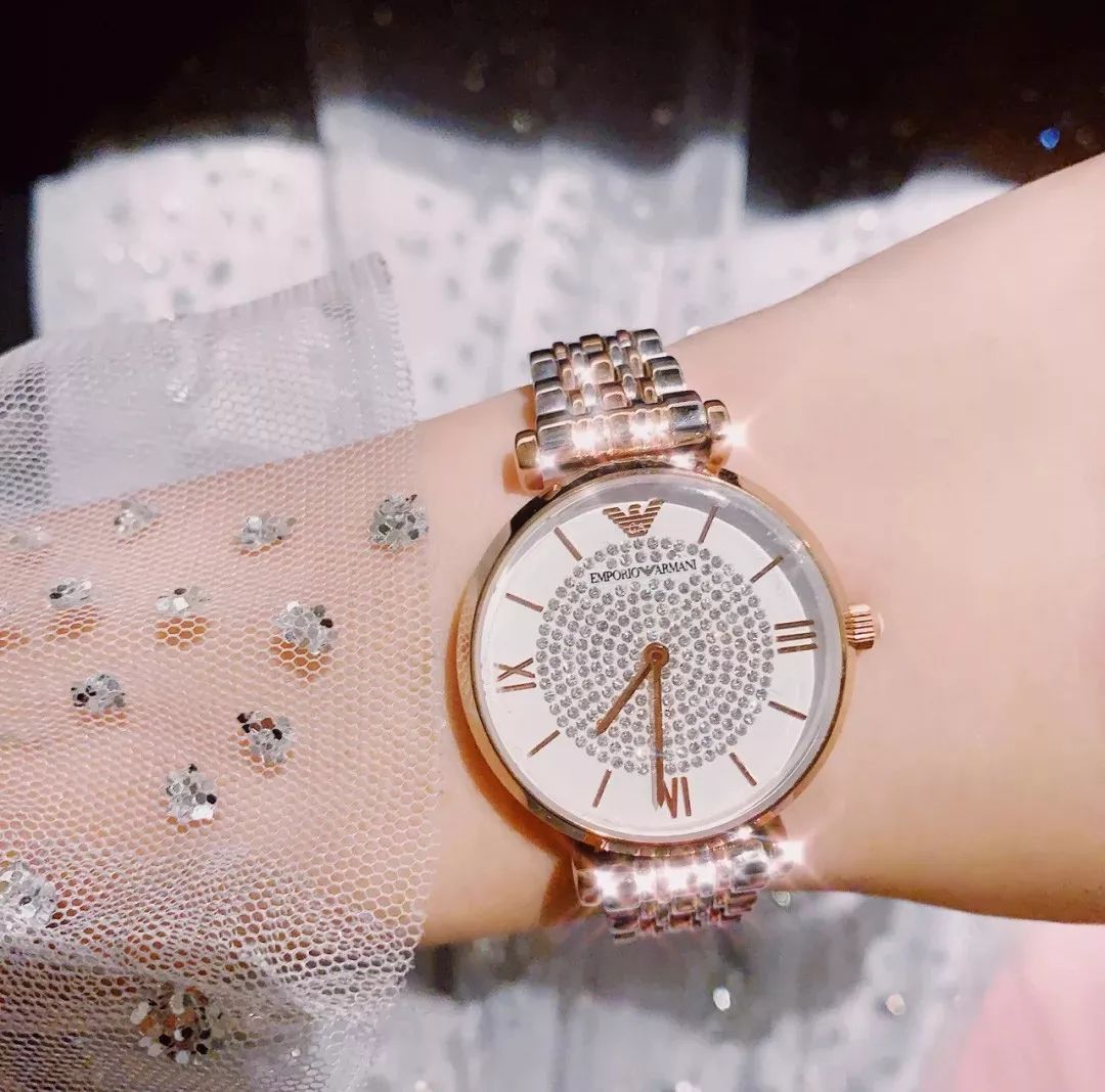 金廷祐的手表,杨祐宁的手表