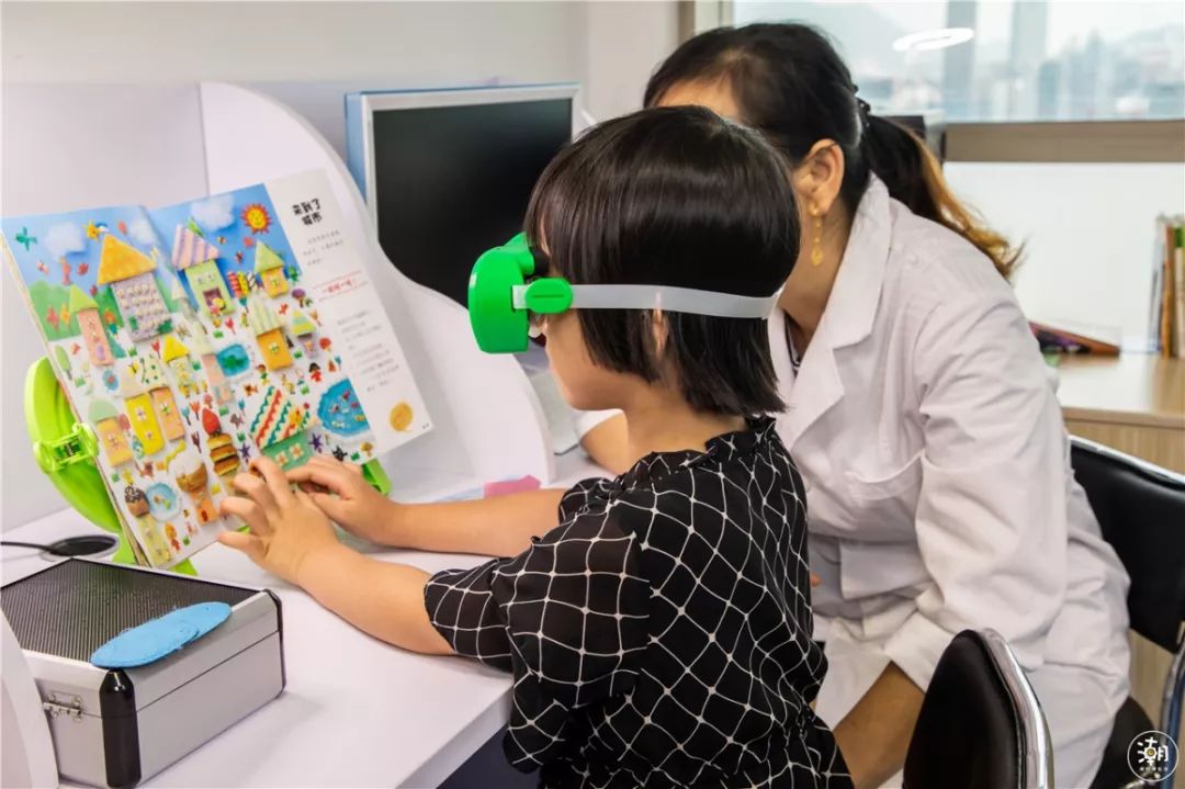 戴眼镜近视可以矫正吗,戴眼镜预防近视加深