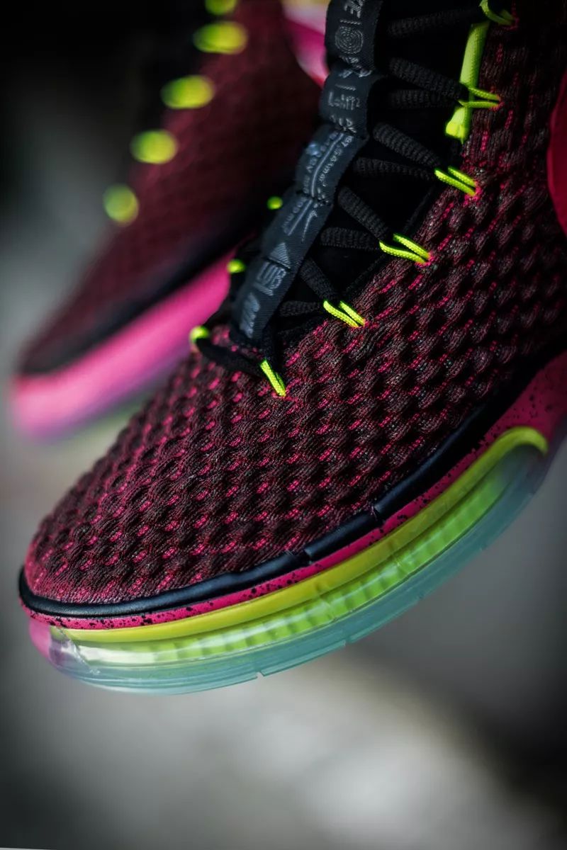 nike超大气垫黑色,nike高颜值气垫推荐