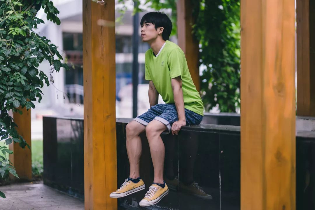 台湾变态黑发明把“水渠”造进衣服里！大水1秒排干，不湿身